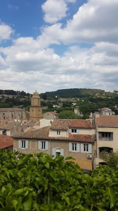 شقة Au Coeur De Saint Chamas المظهر الخارجي الصورة